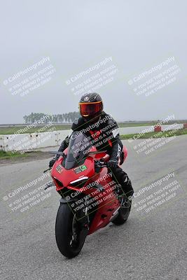 media/Nov-29-2025-TrackDaz (Sat) [[10ae2d9bce]]/Around the Pits/